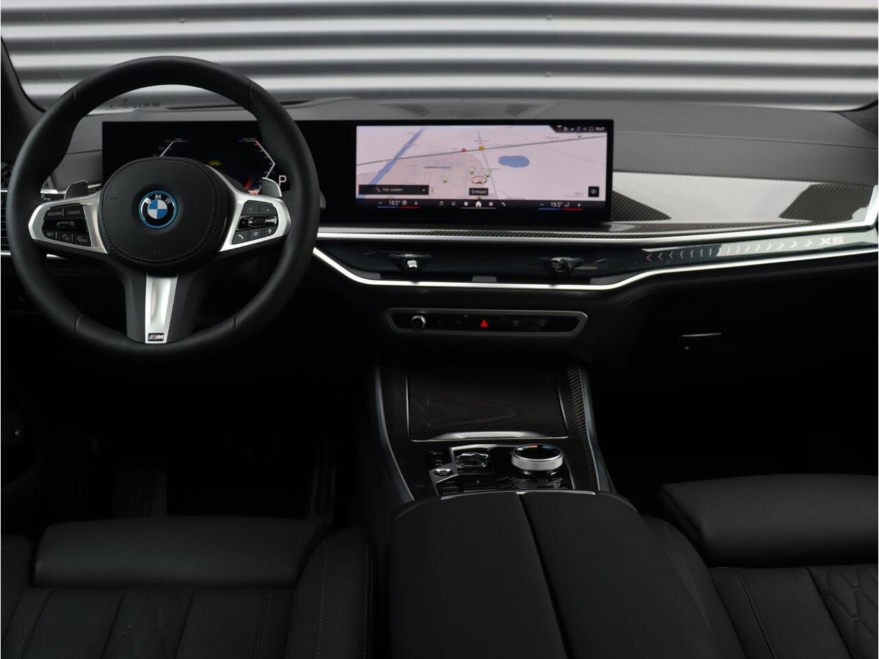 BMW X5 xDrive50e | High Executive | M Sportpakket Pro | Panodak | Trekhaak | Driving Assistant Prof. | Head-Up | Harman Kardon | Soft Close | Stoelventilatie | 22'' LMV