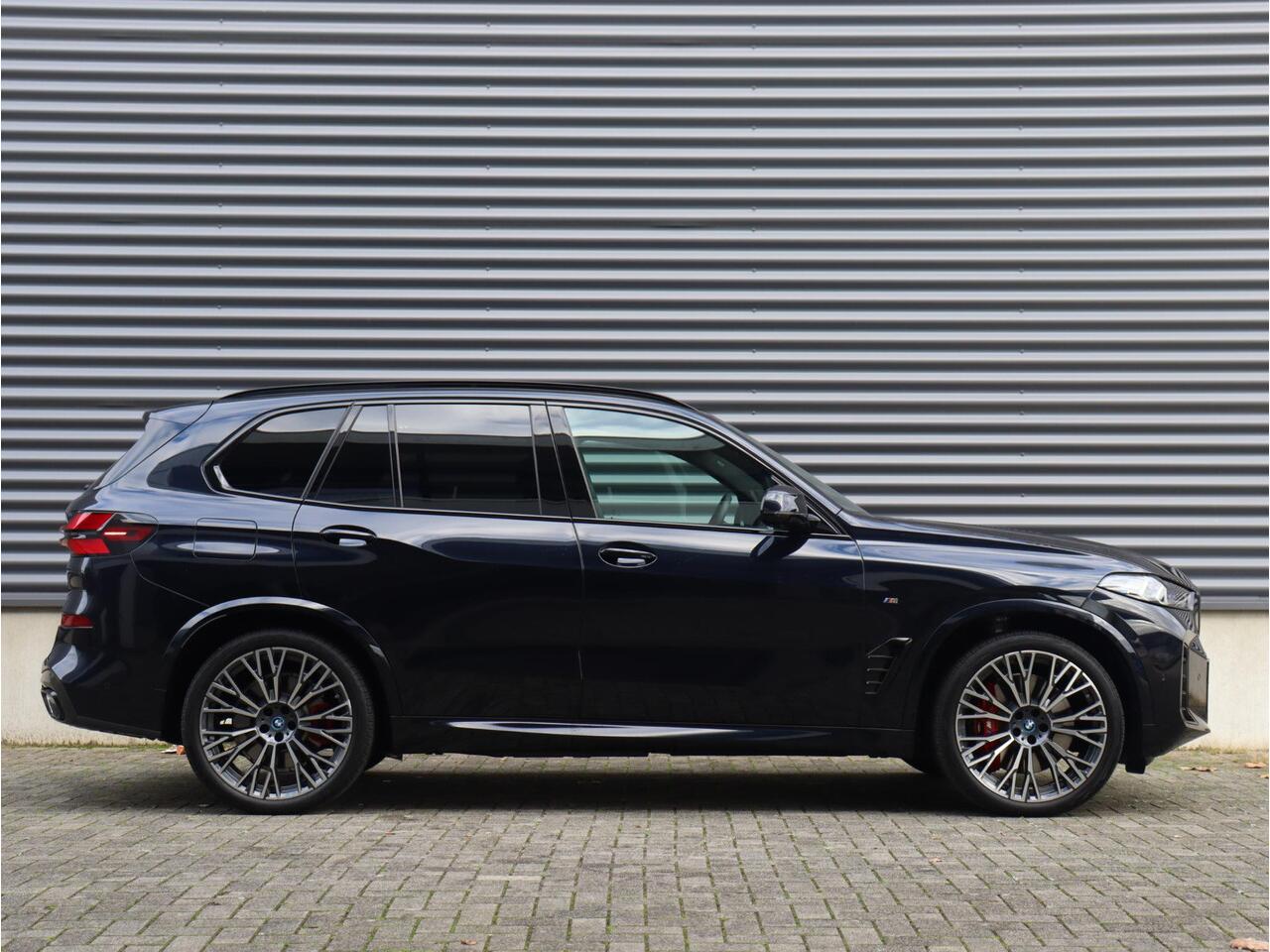 BMW X5 xDrive50e | High Executive | M Sportpakket Pro | Panodak | Trekhaak | Driving Assistant Prof. | Head-Up | Harman Kardon | Soft Close | Stoelventilatie | 22'' LMV