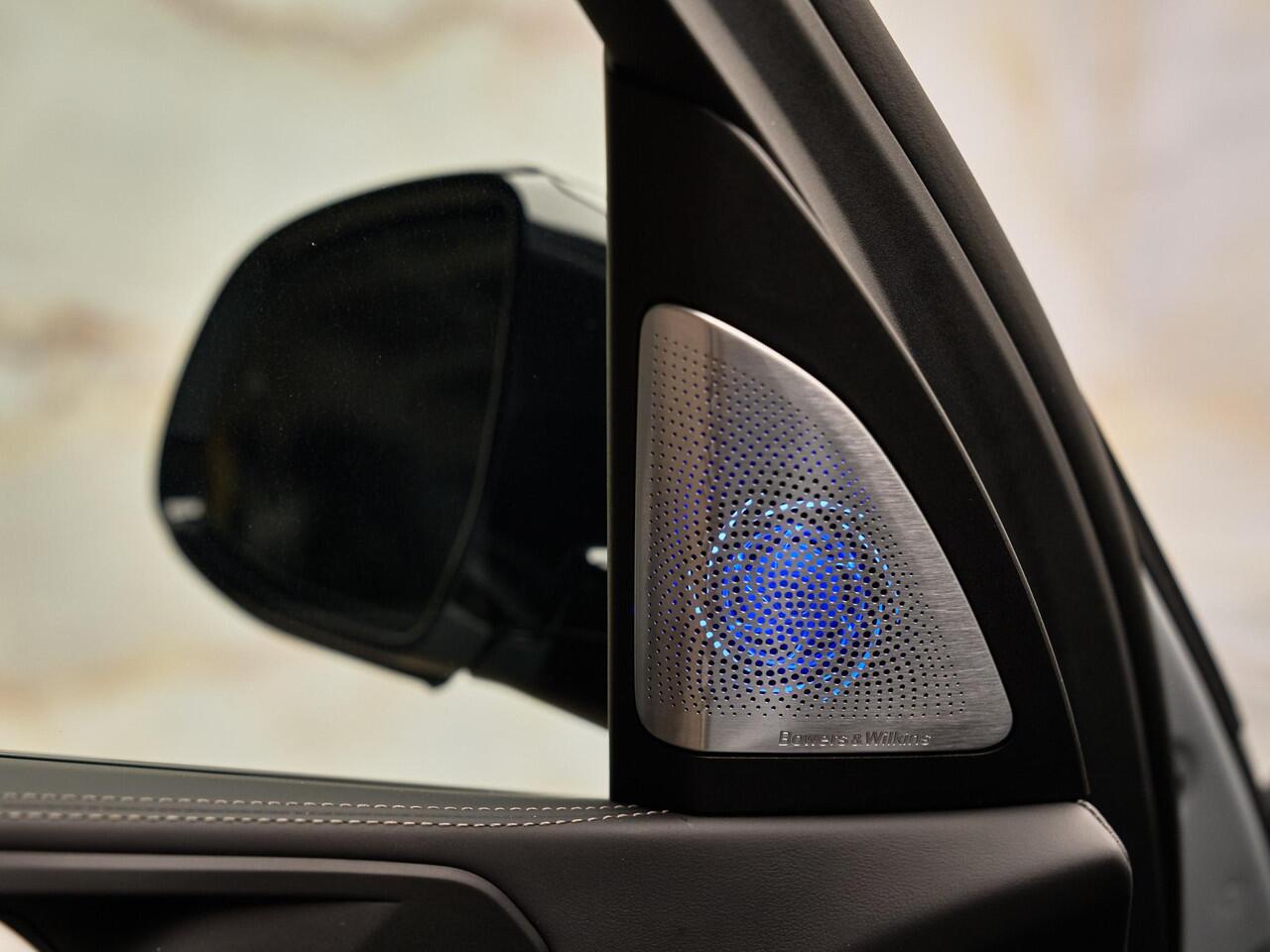 BMW X5 xDrive50e M Sport Pro, M stoelen, 4-wielbest., B&W, massage, CraftedClarity, pano, Merino, memory, 22", HUD, tr.haak, privacy