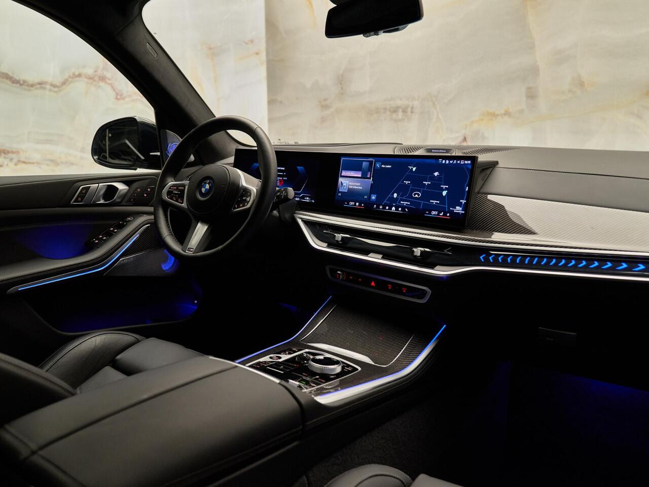 BMW X5 xDrive50e M Sport Pro, M stoelen, 4-wielbest., B&W, massage, CraftedClarity, pano, Merino, memory, 22", HUD, tr.haak, privacy