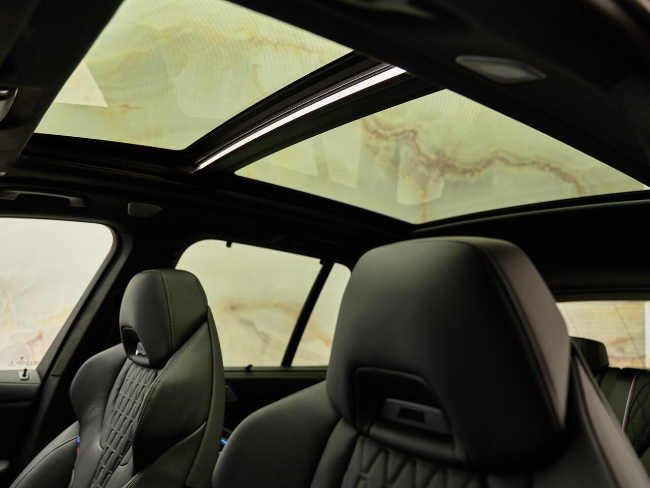 BMW X5 xDrive50e M Sport Pro, M stoelen, 4-wielbest., B&W, massage, CraftedClarity, pano, Merino, memory, 22", HUD, tr.haak, privacy