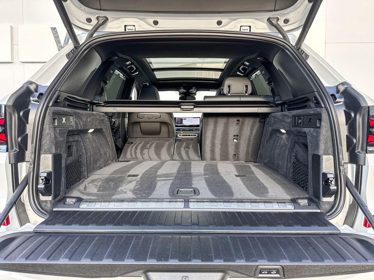 BMW X5 xDrive50e Travel Pack | Innovation Pack | M Sport | Trekhaak