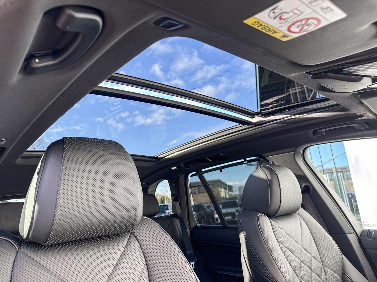 BMW X5 xDrive50e Travel Pack | Innovation Pack | M Sport | Trekhaak