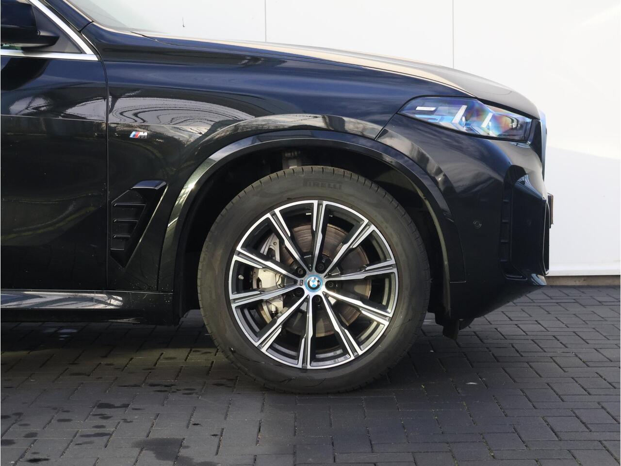 BMW X5 xDrive50e M Sportpakket/ 20 inch LM/ Comfort Access/ Elektrische Trekhaak/ Panoramadak/ Harman-Kardon
