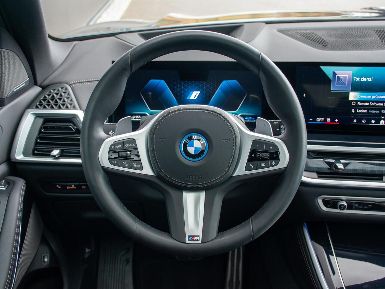 BMW X5 xDrive50e | M Sport | Trekhaak | Achteras besturing | Schuif-/kantel Pano | Adapt. Cruise | Adapt. LED | Massage | Softclose | Head-up |