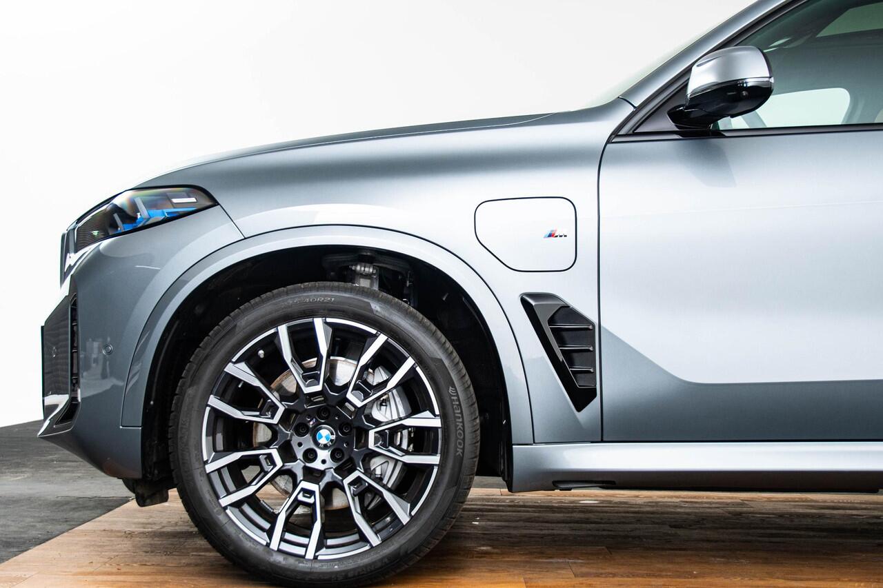 BMW X5 xDrive50e M Sport - Trekhaak - Panoramadak - Warmte Comfort Pack - Comfortstoelen - Travel en Comfort systeem - Comfort Access - Soft Close - Parking/Driving Assistant Professional - Harman Kardon -