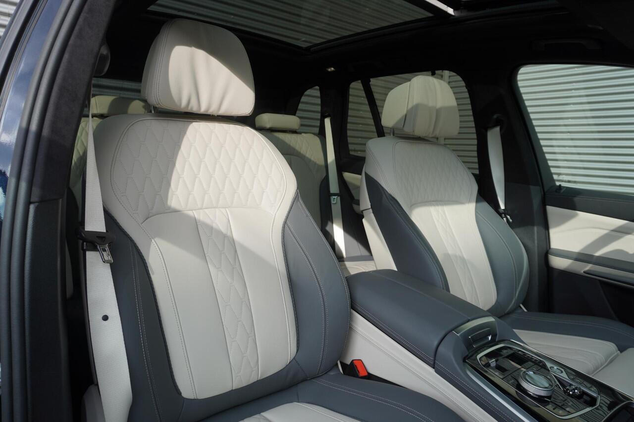 BMW X5 xDrive50e M Sportpakket | Comfort Pack | 21 inch LM M V-spaak (Styling 915 M) | Soft-Close | Glazen panoramadak | Driving Assistant Professional