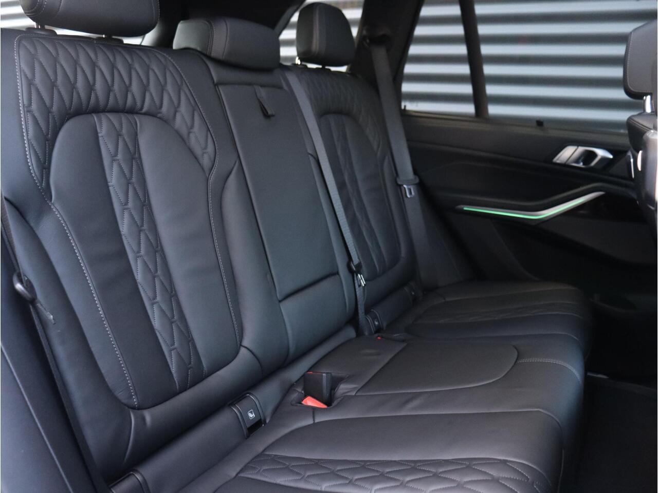 BMW X5 xDrive50e | High Executive | M Sportpakket | Panodak | Trekhaak | Driving Assistant Prof. | Head-Up | Harman Kardon | Soft Close | Stoelventilatie | 21'' LMV