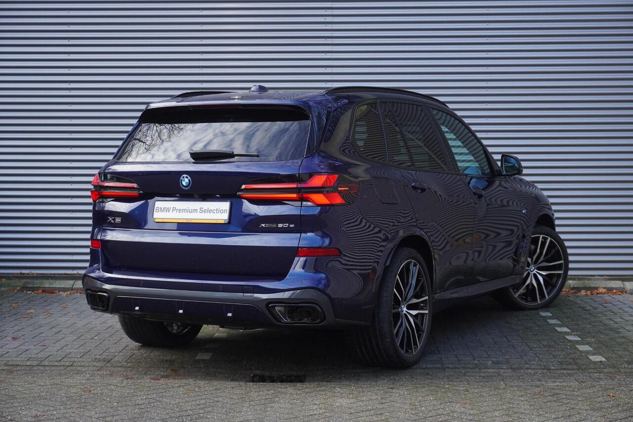 BMW X5 xDrive50e M Sportpakket Pro | Travel Pack | Innovation Pack | Soft-Close-Automatic voor portieren | Glazen panoramadak | Driving Assistant Professional | HIFI System Harman Kardon