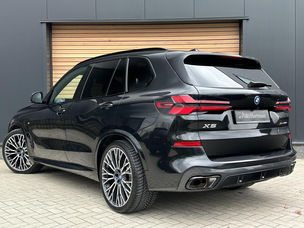 BMW X5 xDrive50e M-Sport Pro ACC|PANO|HUD|COMFORTSTOELEN|22"|ICONICGLOW