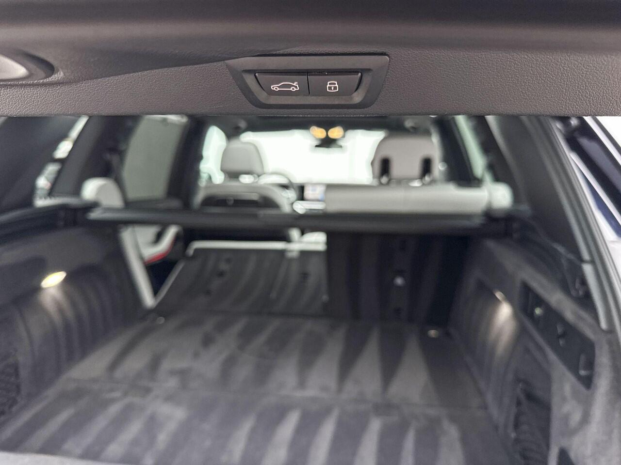 BMW X5 xDrive50e M-Sport / 20 inch / Soft-Close Portieren / Glazen Schuifdak / Driving Assistant / Harman Kardon