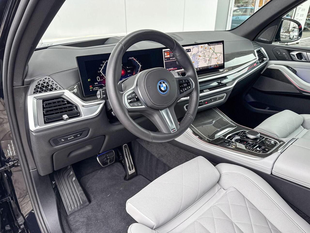 BMW X5 xDrive50e M-Sport / 20 inch / Soft-Close Portieren / Glazen Schuifdak / Driving Assistant / Harman Kardon