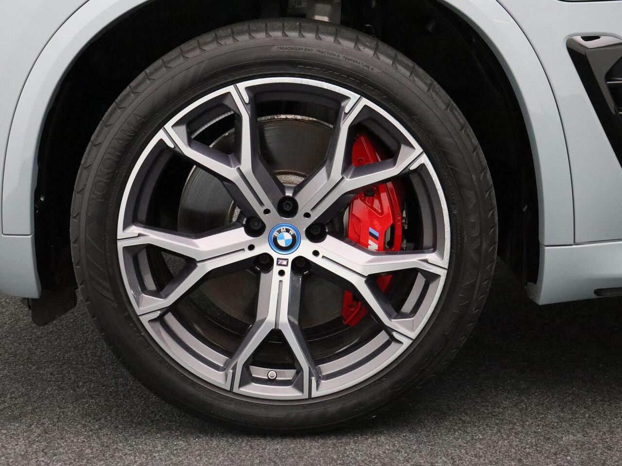 BMW X5 xDrive50e M Sportpakket Pro | Comfort Plus Pack | Panoramadak Sky Lounge | Harman Kardon | Driving Assist Prof | 21"