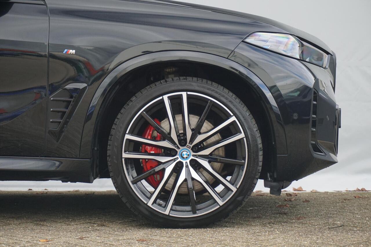 BMW X5 xDrive50e M Sport Pro | Trekhaak / Panoramadak / Comfortstoelen met Memory / Stoelventilatie / Harman Kardon / Driving Assistant Professional