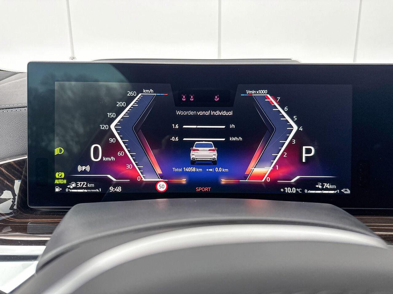 BMW X5 xDrive50e M-Sport Pro 22 Inch / Integrale Actieve Besturing / Comfort Acces / Soft Close / Electrische Zwenkhaak / Panodak / Getinte Ramen Achter / Driving Prof / Parking Prof / Lederen Dashboard / Harman Kardon / Head Up Display / Stuur & Stoelverwarming