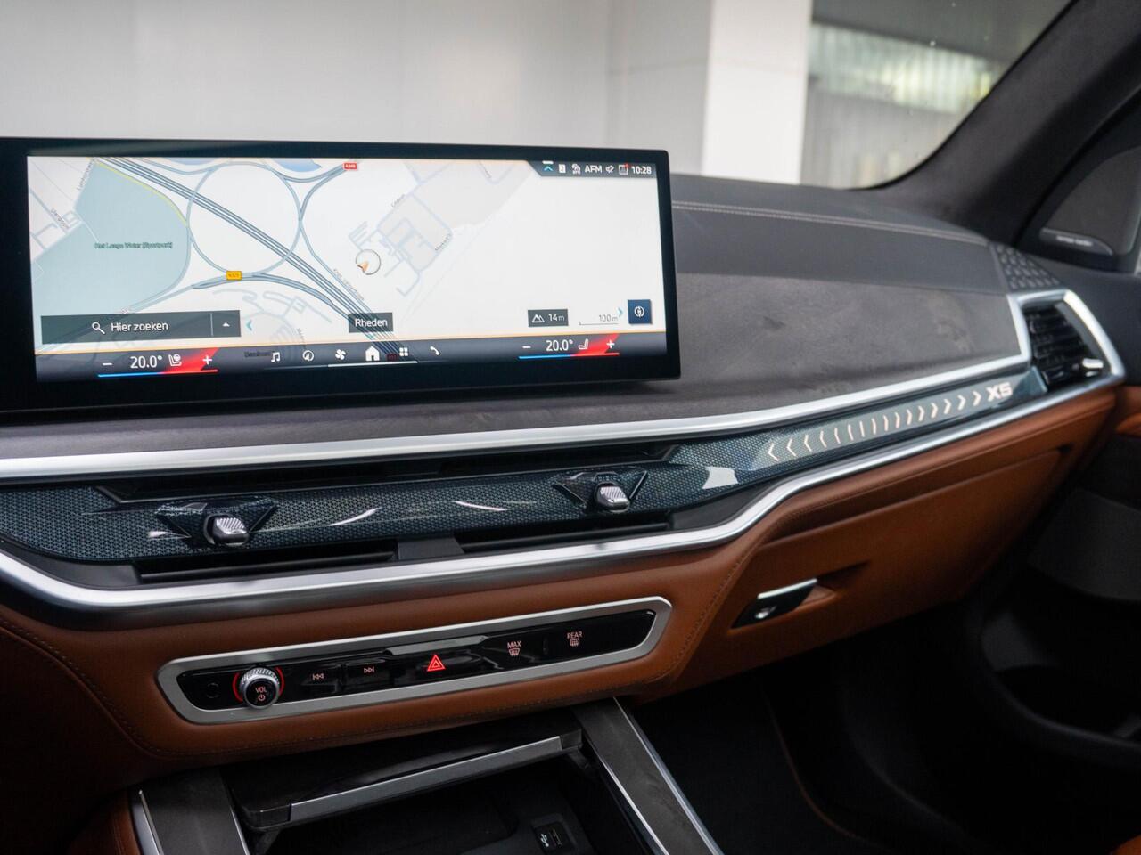 BMW X5 xDrive50e | M Sportpakket Pro | Innovation Pack | Comfort Access | Soft-Close | Sky Lounge | Harman Kardon | Trekhaak