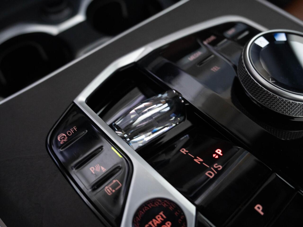 BMW X5 xDrive50e | M Sportpakket Pro | Innovation Pack | Comfort Access | Soft-Close | Sky Lounge | Harman Kardon | Trekhaak