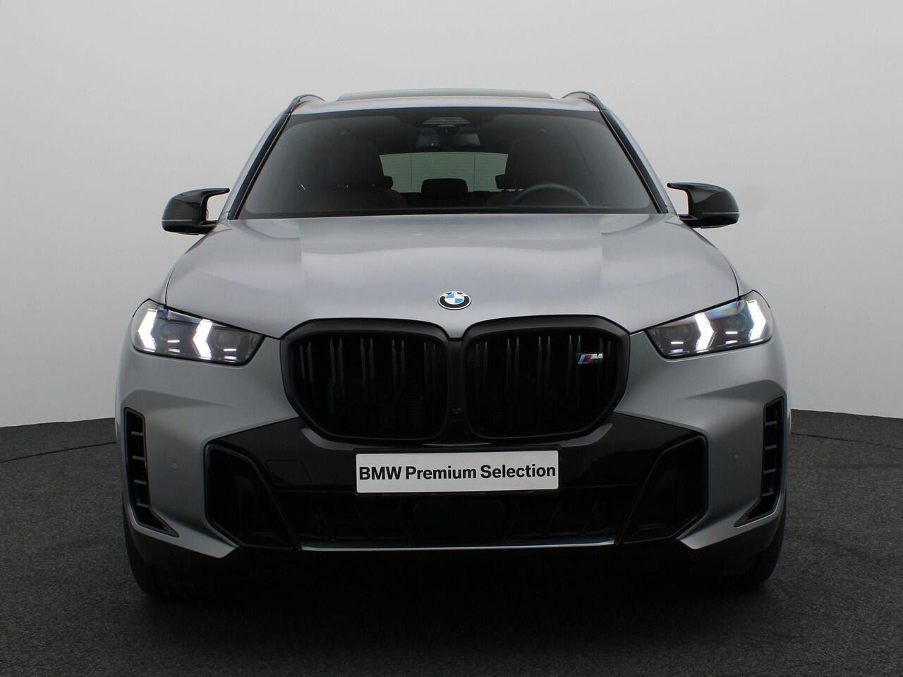 BMW X5 M60 M Sportpakket Pro | Travel Pack | Innovation Pack | Comfort Plus Pack | Exclusive Pack | M Sport uitlaatsysteem | Integral Active Steering | Adaptief onderstel | Soft Close | Panoramadak Sky Lounge | Comfortstoelen + Ventilatie | Driving Assist Prof |