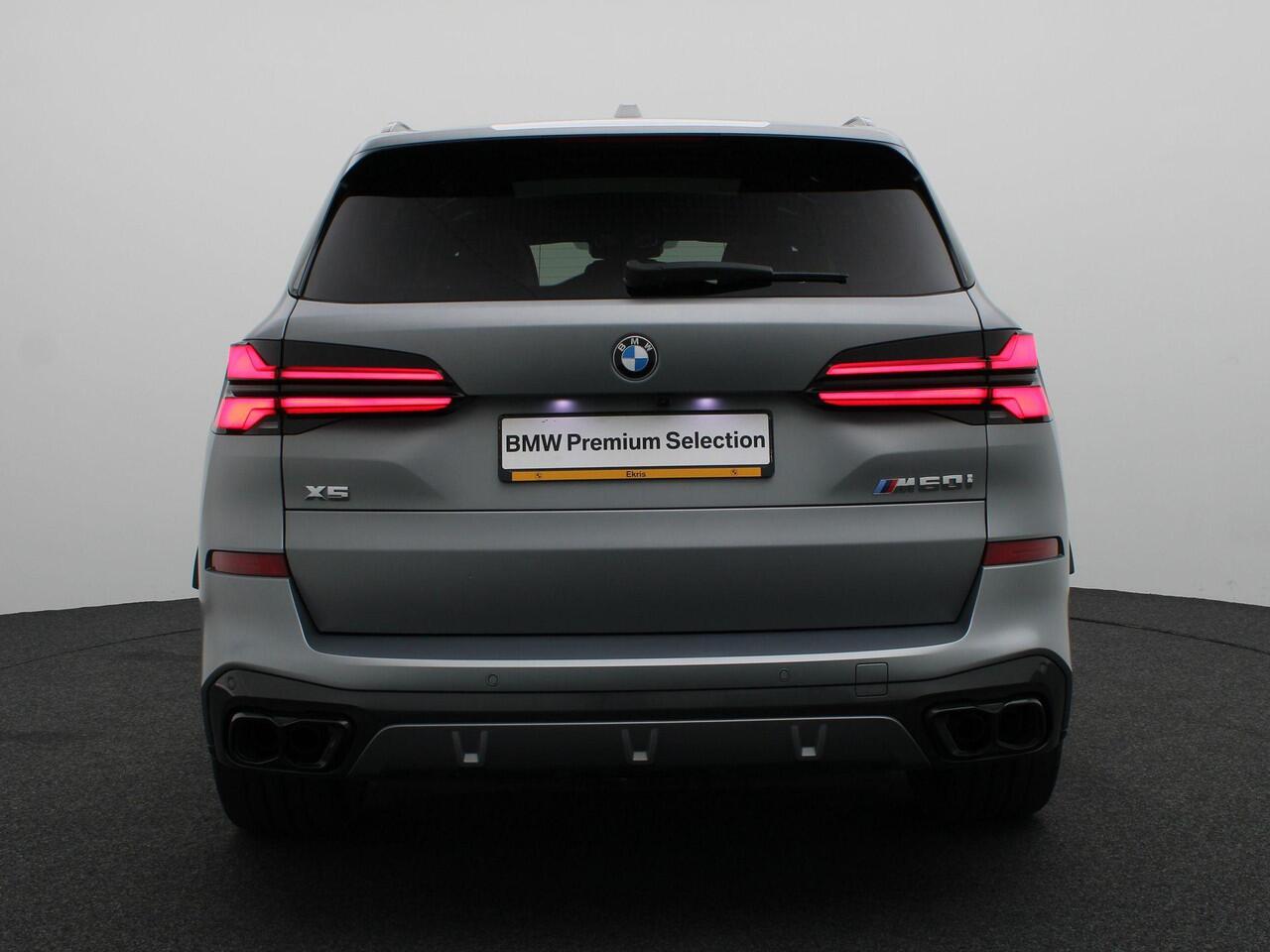 BMW X5 M60 M Sportpakket Pro | Travel Pack | Innovation Pack | Comfort Plus Pack | Exclusive Pack | M Sport uitlaatsysteem | Integral Active Steering | Adaptief onderstel | Soft Close | Panoramadak Sky Lounge | Comfortstoelen + Ventilatie | Driving Assist Prof |