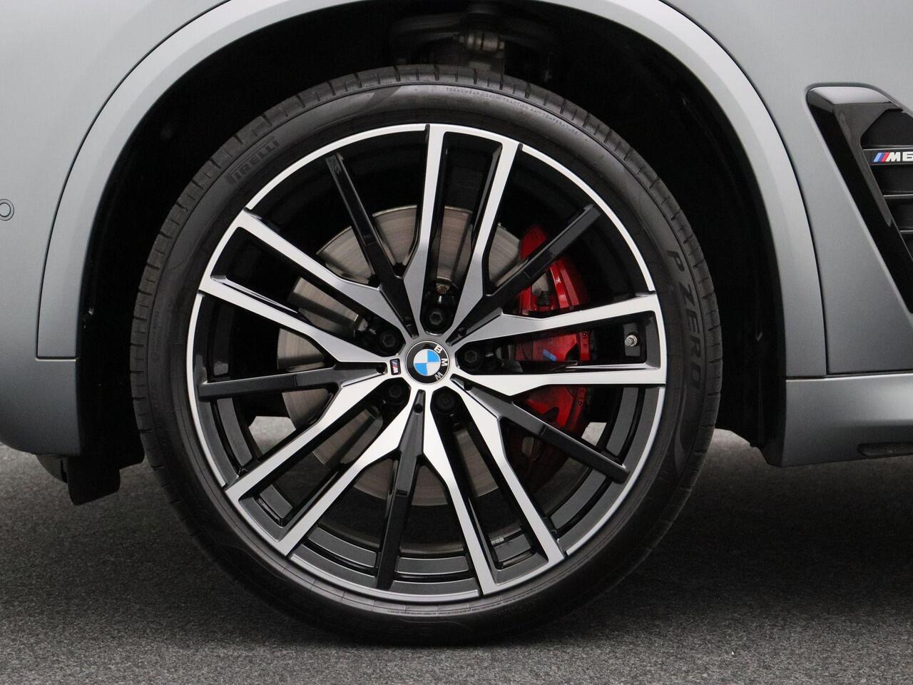 BMW X5 M60 M Sportpakket Pro | Travel Pack | Innovation Pack | Comfort Plus Pack | Exclusive Pack | M Sport uitlaatsysteem | Integral Active Steering | Adaptief onderstel | Soft Close | Panoramadak Sky Lounge | Comfortstoelen + Ventilatie | Driving Assist Prof |