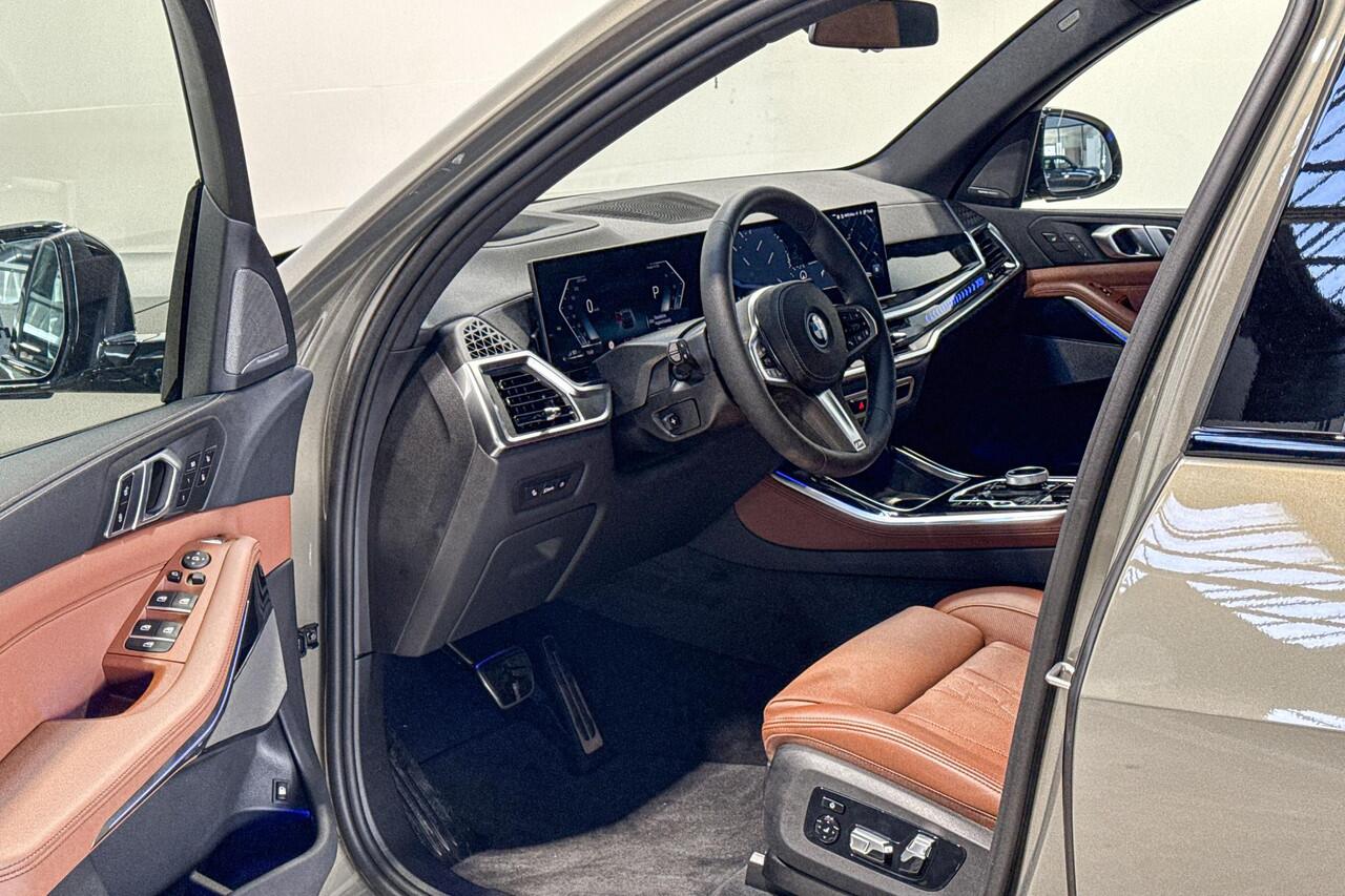 BMW X5 xDrive50e Innovation Pack M Sportpakket Pro | Special Request Brass Metallic | Beschikbaar vanaf Juli 2026