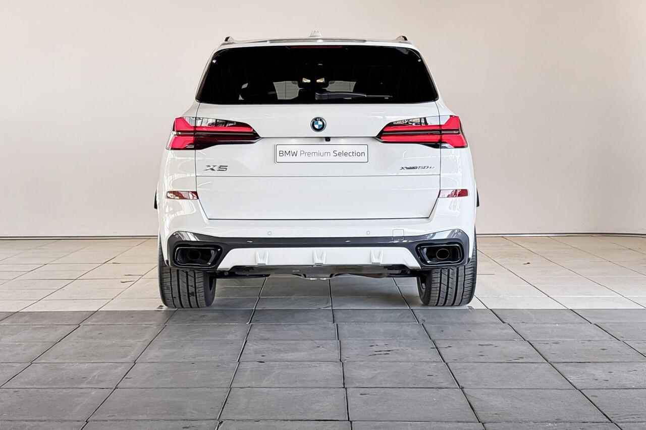 BMW X5 xDrive50e - M Sport Pro | Innovation Pack | Trekhaak | Driving Assistant Professional | Comfortstoelen