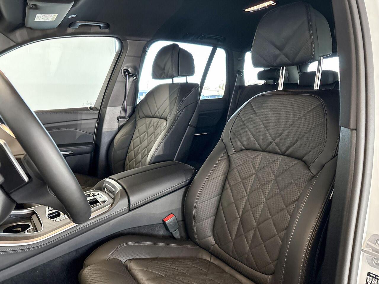 BMW X5 xDrive50e - M Sport Pro | Innovation Pack | Trekhaak | Driving Assistant Professional | Comfortstoelen