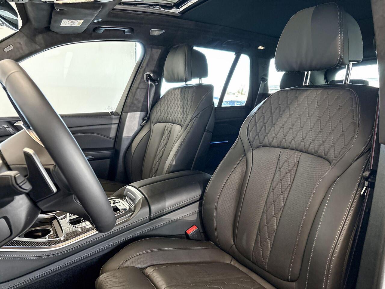 BMW X5 xDrive50e M Sport Pro | Bowers & Wilkins | Driving Assistant Prof. | Trekhaak | Alcantara Hemelbekleding