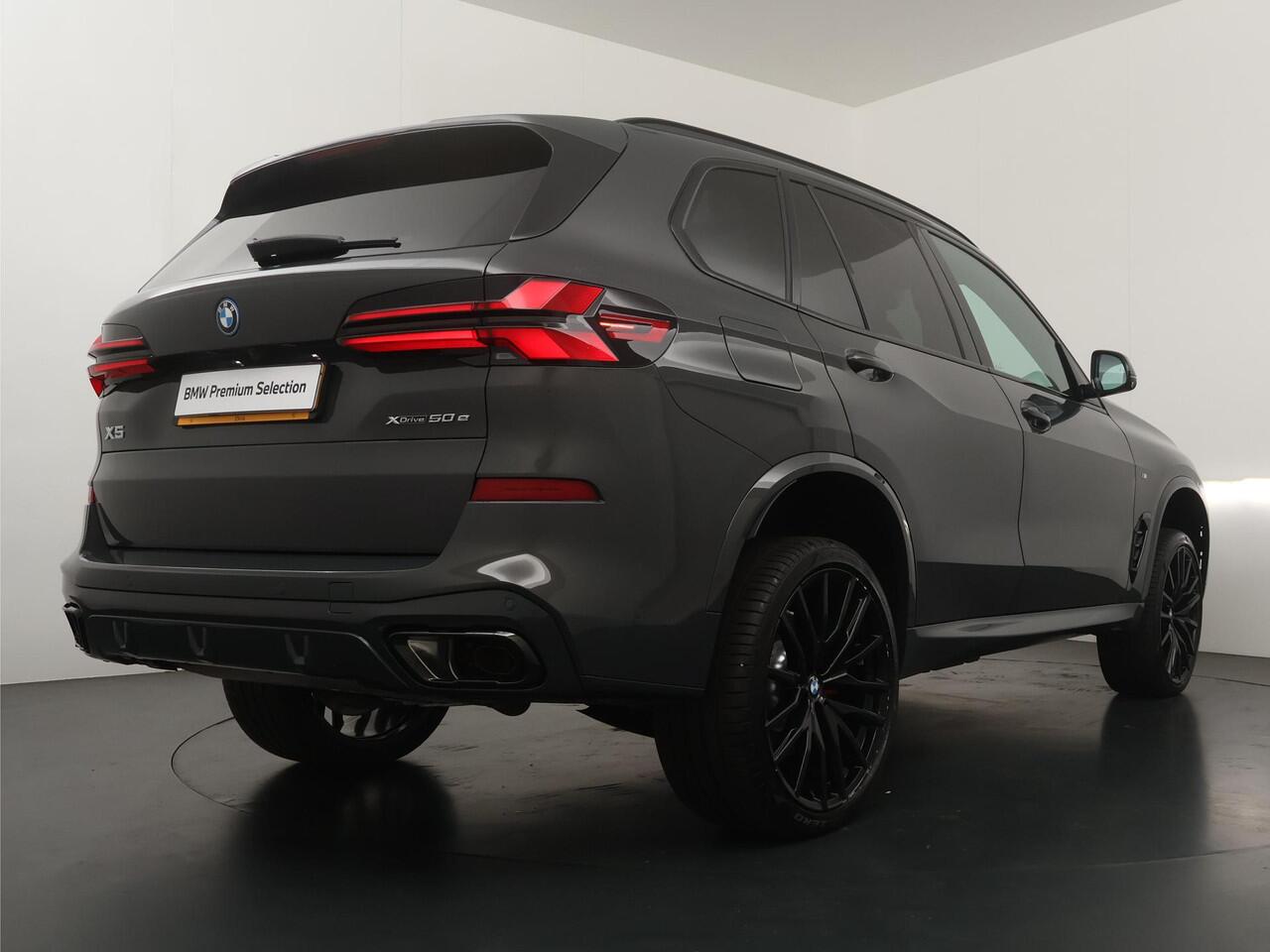 BMW X5 xDrive50e M-Sport Pro | Adaptive Cruise | Panorama skylounge | Trekhaak | Harman/Kardon | 22" | Soft-Close |