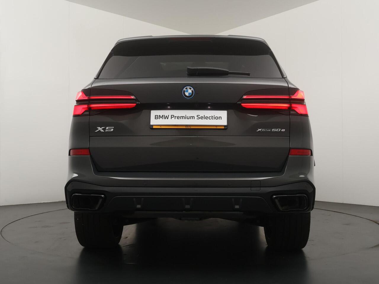 BMW X5 xDrive50e M-Sport Pro | Adaptive Cruise | Panorama skylounge | Trekhaak | Harman/Kardon | 22" | Soft-Close |