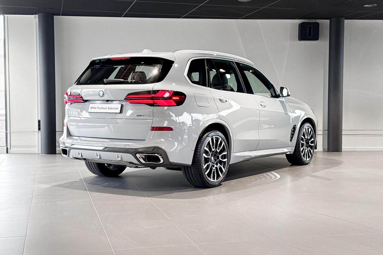 BMW X5 xDrive50e | M Sport | Glazen Panoramadak | Stoelverwarming | Comfort Access | Trekhaak |