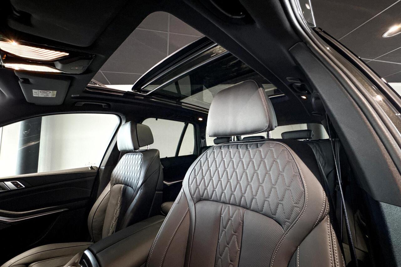 BMW X5 xDrive50e | M Sport Pro | Glazen Panoramadak | Harman Kardon | Soft-close | Trekhaak |