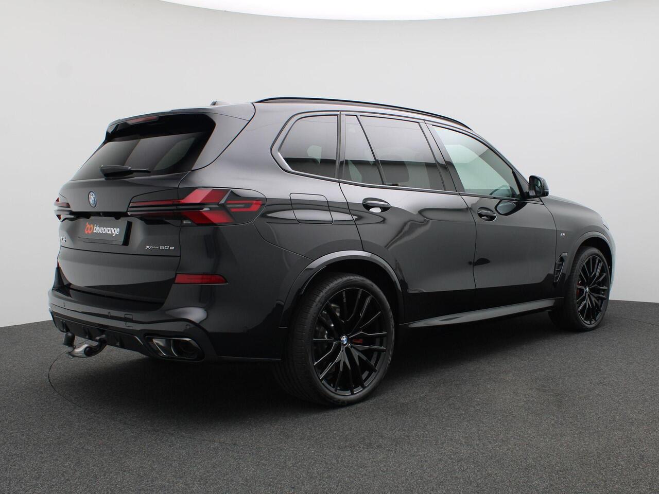 BMW X5 xDrive50e 490PK Aut. M-Sport, Pano-Schuifdak, Trekhaak, Stoelverwarming en ventilatie, Adaptieve Cruise Controle, Massagestoelen, Side Assist, 22" LM Velgen