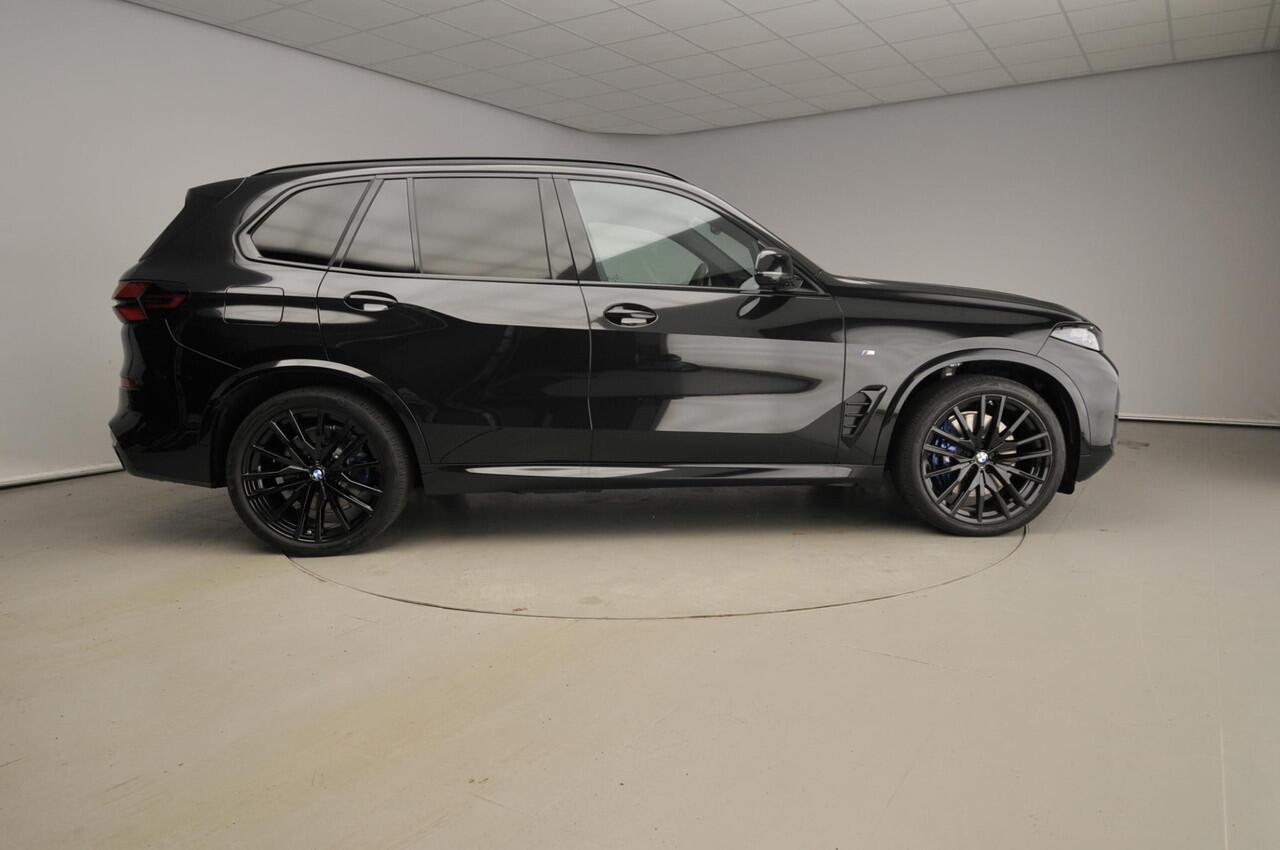 BMW X5 xDrive50e | M-Sportpakket | LED | Leder | HUD | Active cruise | Trekhaak | Schuifdak | Comfortzetels | DAB | Harman-kardon sound | Alu 22 inch