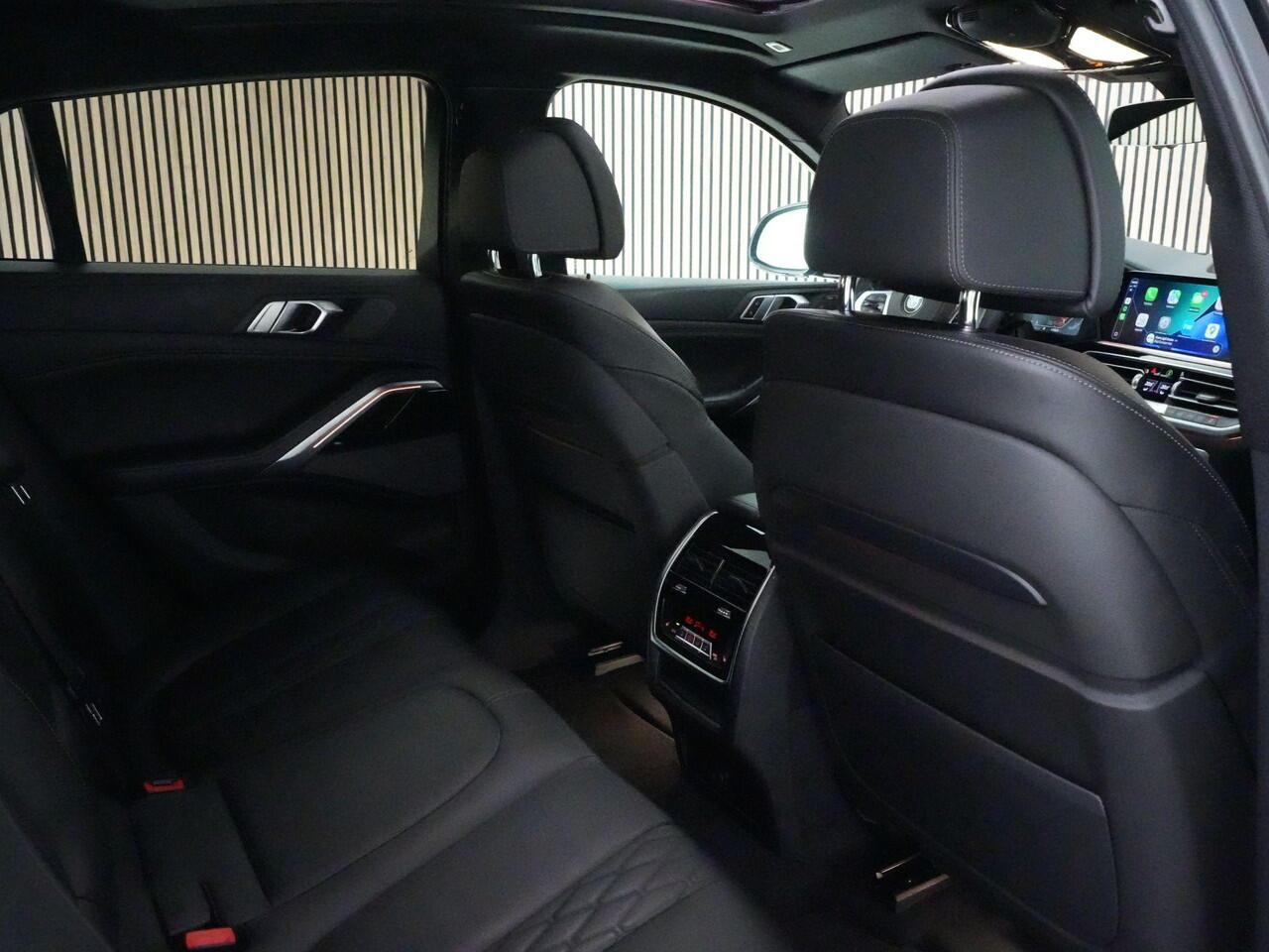 BMW X6 xDrive40i 340pk High Executive |M Sport|Org. NL auto|HUD|pano|meesturende achteras|laser|memory|Harman Kardon|softclose|stoelventilatie|luchtvering|stoelverwarming|stuurwielverw.|22 inch|
