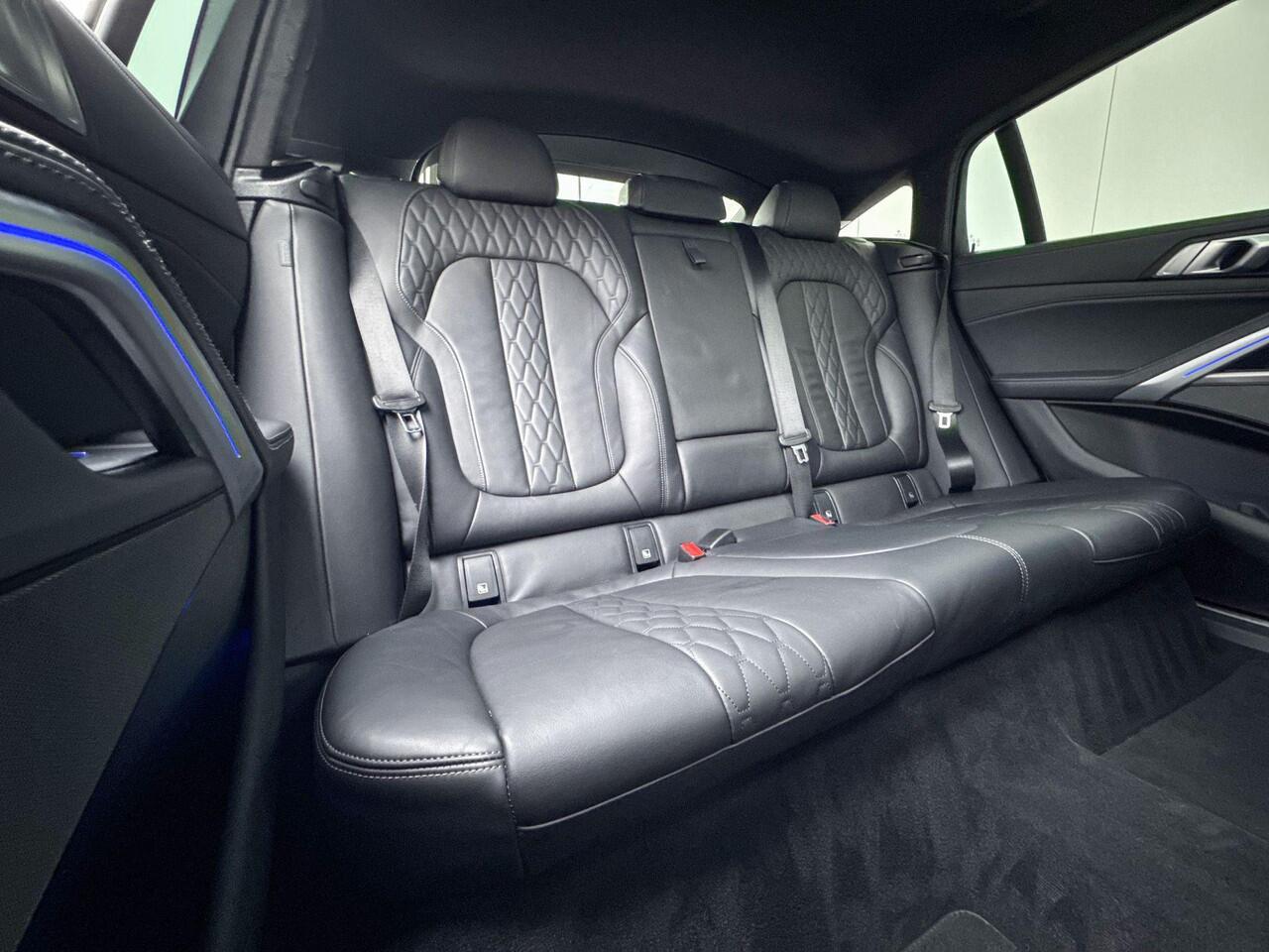 BMW X6 xDrive40i High Executive | M Sport | trekhaak | Panoramadak