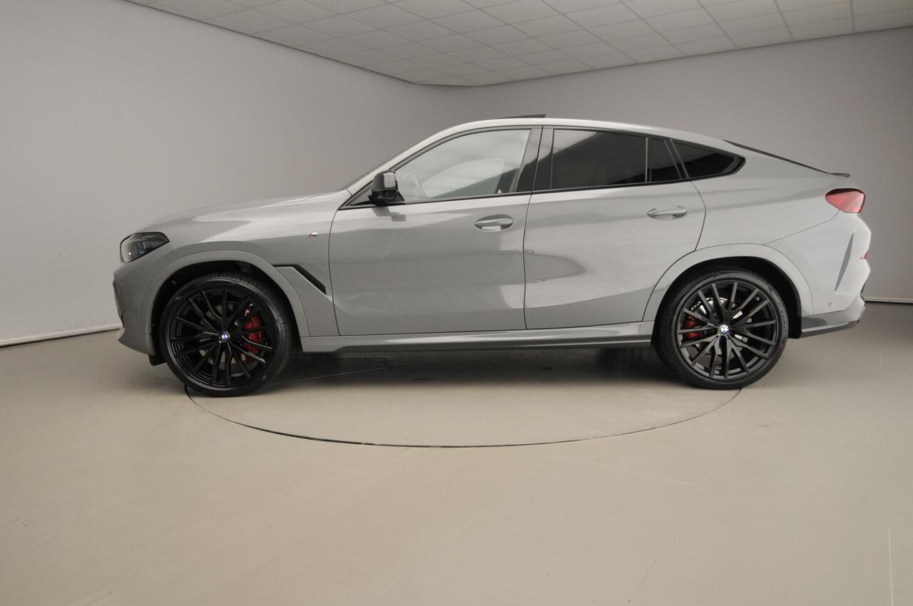 BMW X6 xDrive40i | M-Sportpakket | Laserlicht | Leder | HUD | Active cruise | Trekhaak | Keyles go | DAB | Hifi speakers | Alu 22 inch