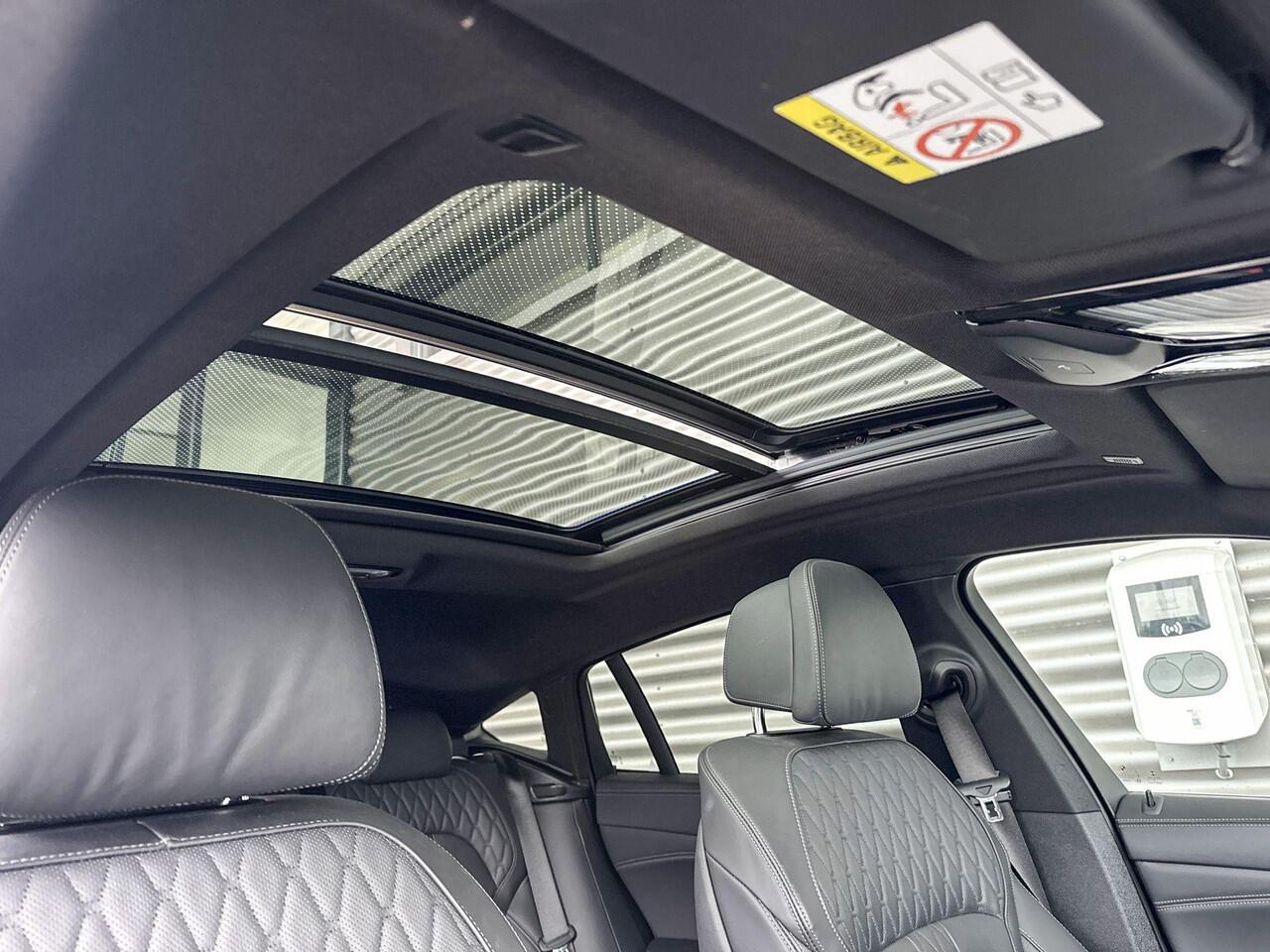 BMW X6 xDrive40i High Executive / M Sportpakket / Safety Pack / CoPilot Pack / Active Steering / Soft-Close-Automatic / Sky Lounge