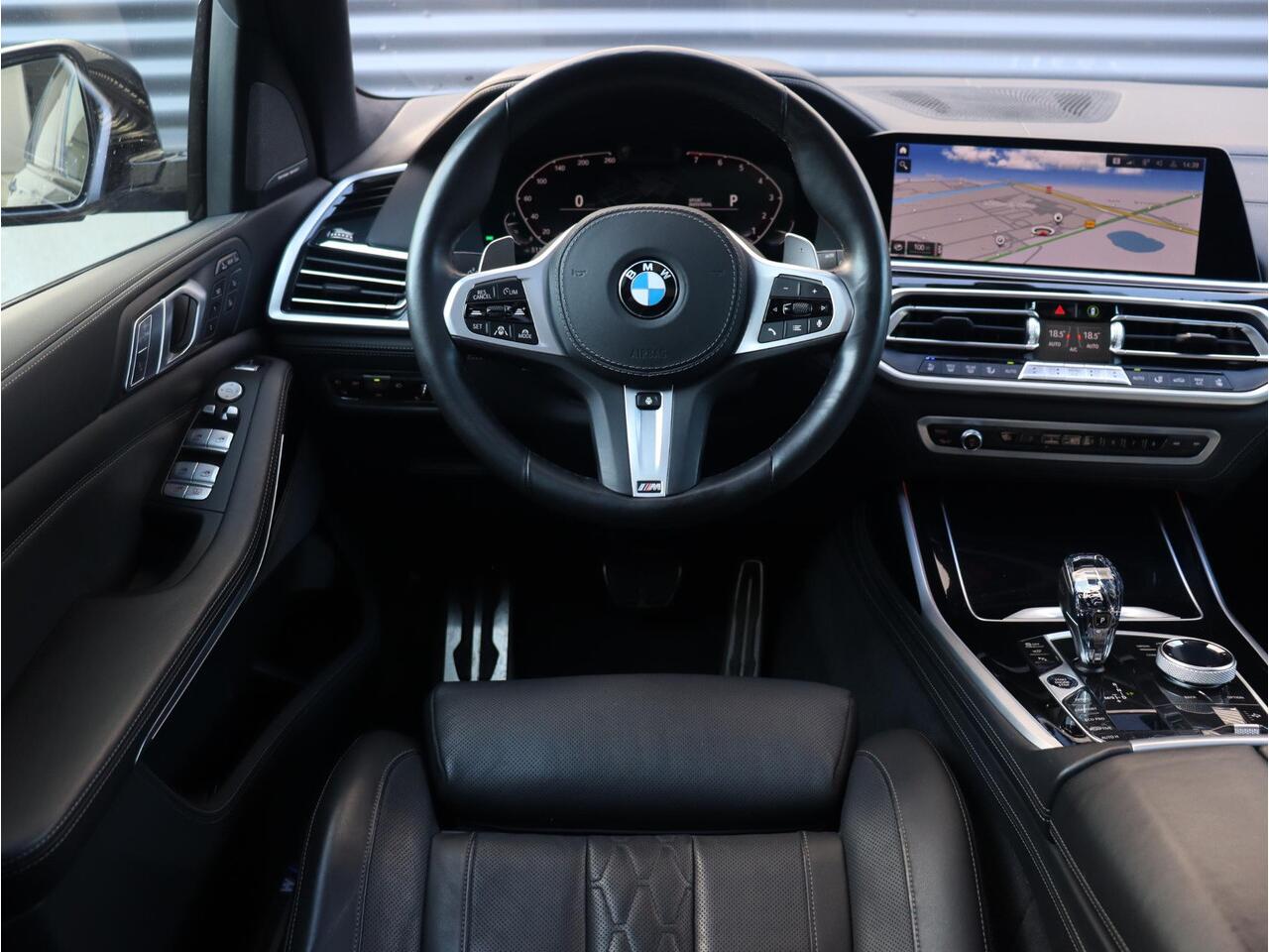 BMW X7 xDrive40i | High Executive | M Sportpakket | Panodak Skylounge | Executive Drive Pro | Head-Up | Driving Assistant Prof. | Harman Kardon | Standkachel | Massage | Stoelventilatie | 22'' LMV | Lentevoordeel