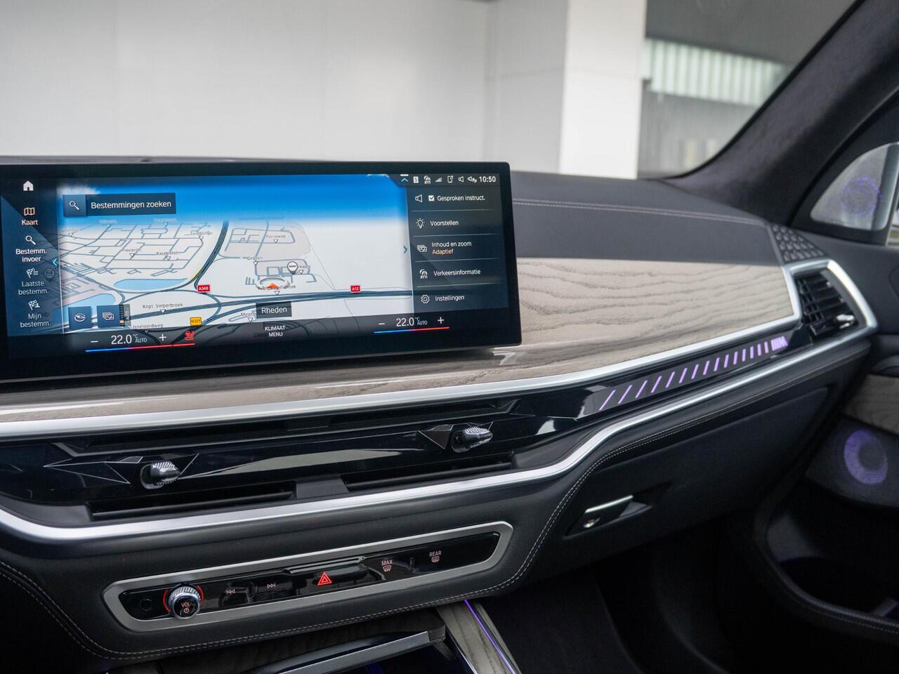 BMW X7 M60i xDrive | M Sportpakket Pro | Comfort Pack | 6-persoons | Bowers & Wilkins | Comfort Access | Soft-Close | Sky Lounge | Massagefunctie | 23''