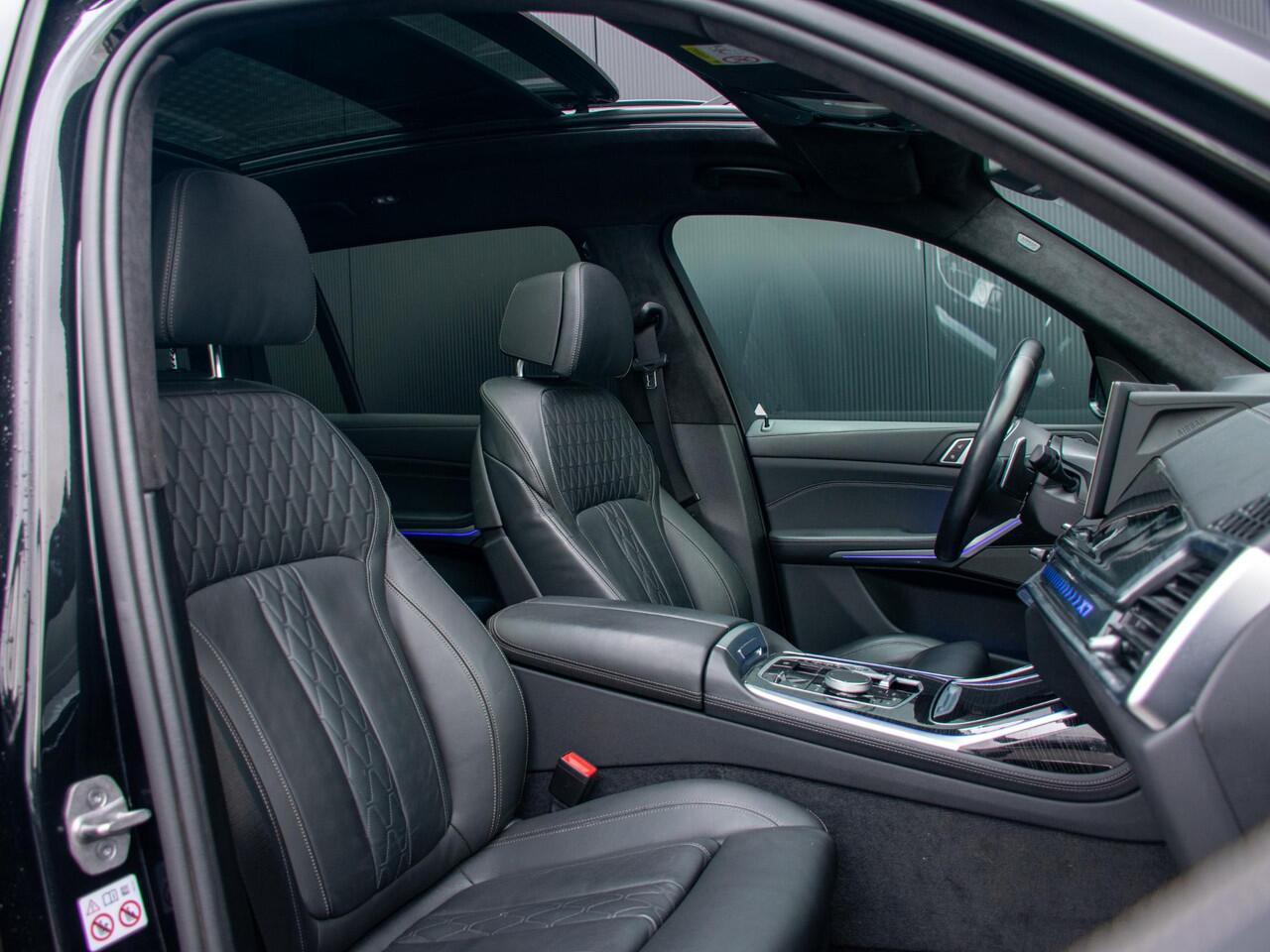 BMW X7 xDrive40i | M-Sport | Trekhaak | Schuif-/kantel Pano | Head-Up | 7 Persoons | 360 Camera | Harman Kardon