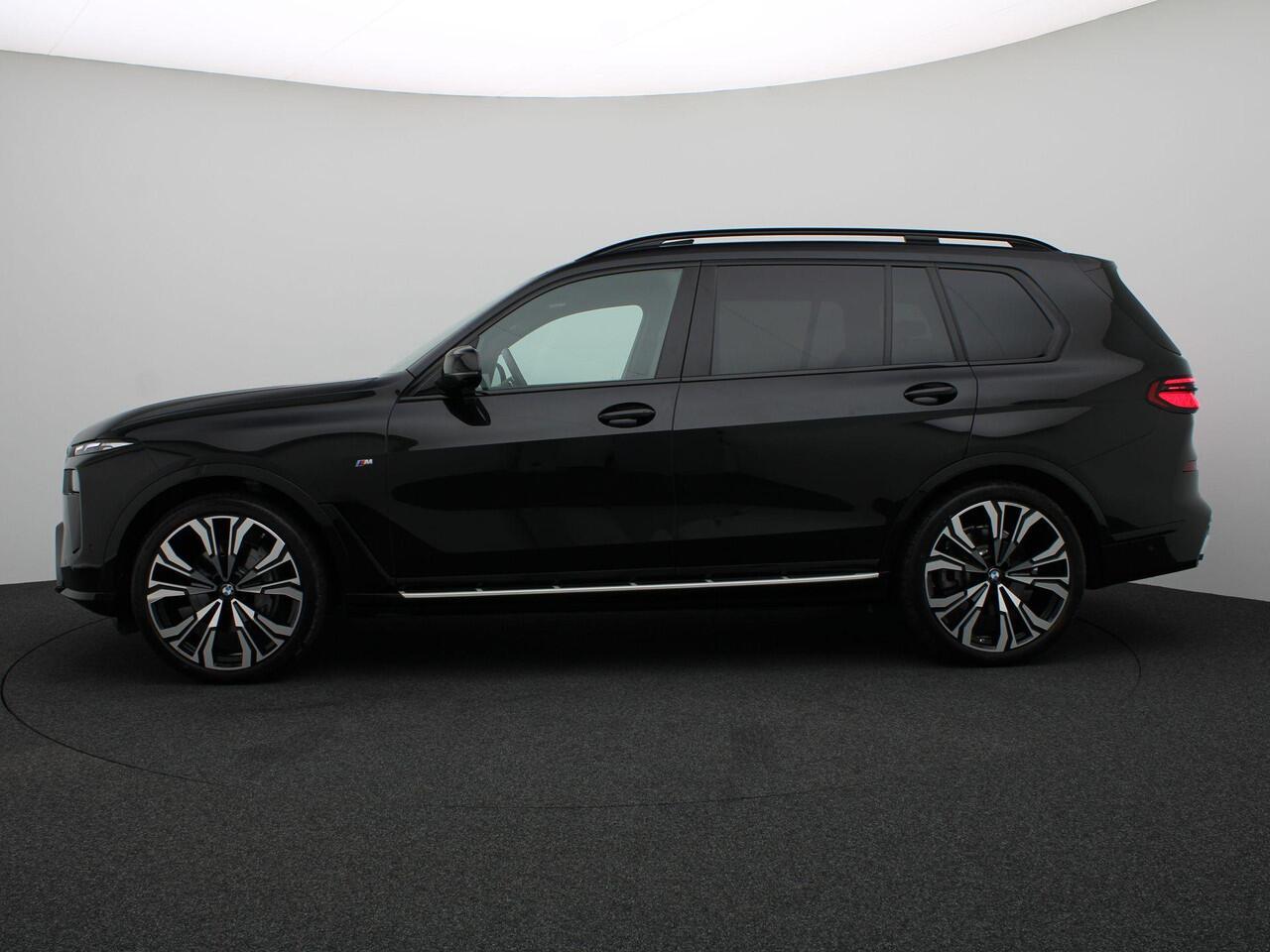 BMW X7 xDrive40i M Sportpakket | Panoramadak Sky Lounge | Trekhaak | Harman/Kardon | Driving Assist Prof. | 23''