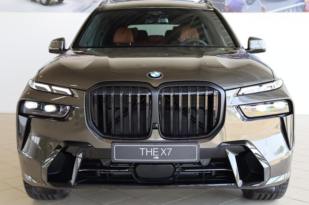 BMW X7 xDrive40i | M Sportpakket | Panoramadak | Comfort Pack | Exclusive Pack | Harman Kardon | Driving & Parking Assistant Professional | Soft-Close | Sky Lounge | Trekhaak | Ekris Selection