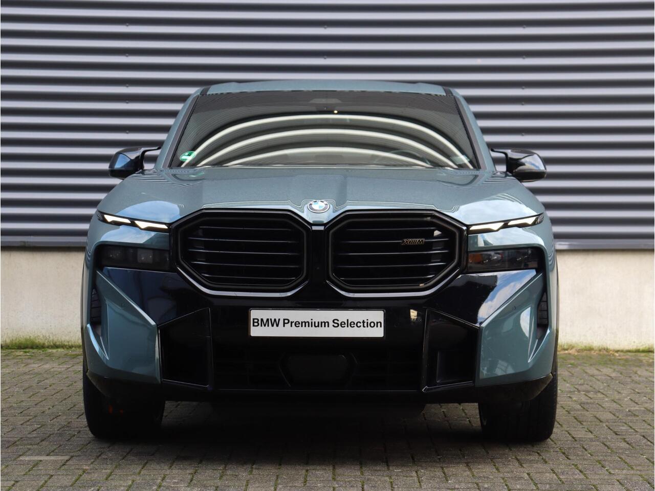 BMW XM | High Executive | Bowers & Wilkins | Driving Assistant Prof. | Soft Close | Trekhaak | Massage | Stoelventilatie | 23'' LMV