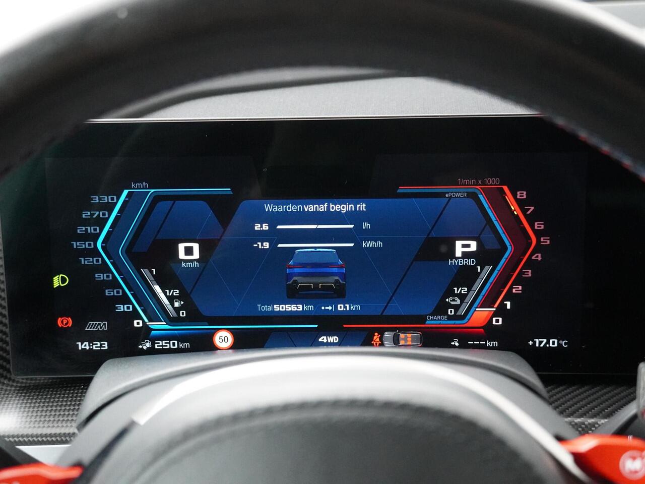 BMW XM PHEV 30 kWh | Driving Assistant Professional | Trekhaak | Bowler & Wilkens | Lentevoordeel