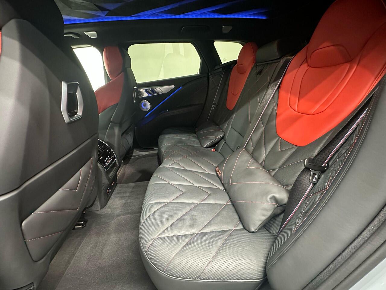 BMW XM PHEV Label Red 30 kWh 748 pk 748 PK Org NL Full Full Full