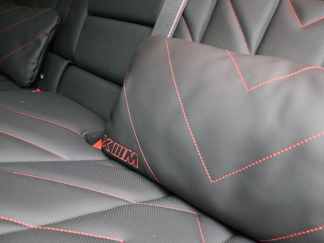 BMW XM PHEV Label Red | Adaptief M Onderstel Professional | Trekhaak | Driving Assistant Professional | Bowers & Wilkins | 22''