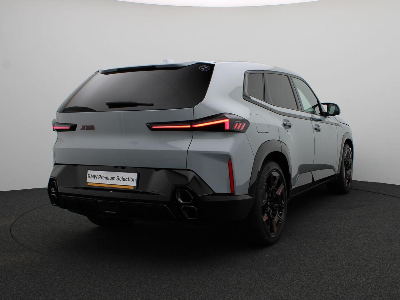 BMW XM PHEV Label Red | Adaptief M Onderstel Professional | Trekhaak | Driving Assistant Professional | Bowers & Wilkins | 22''