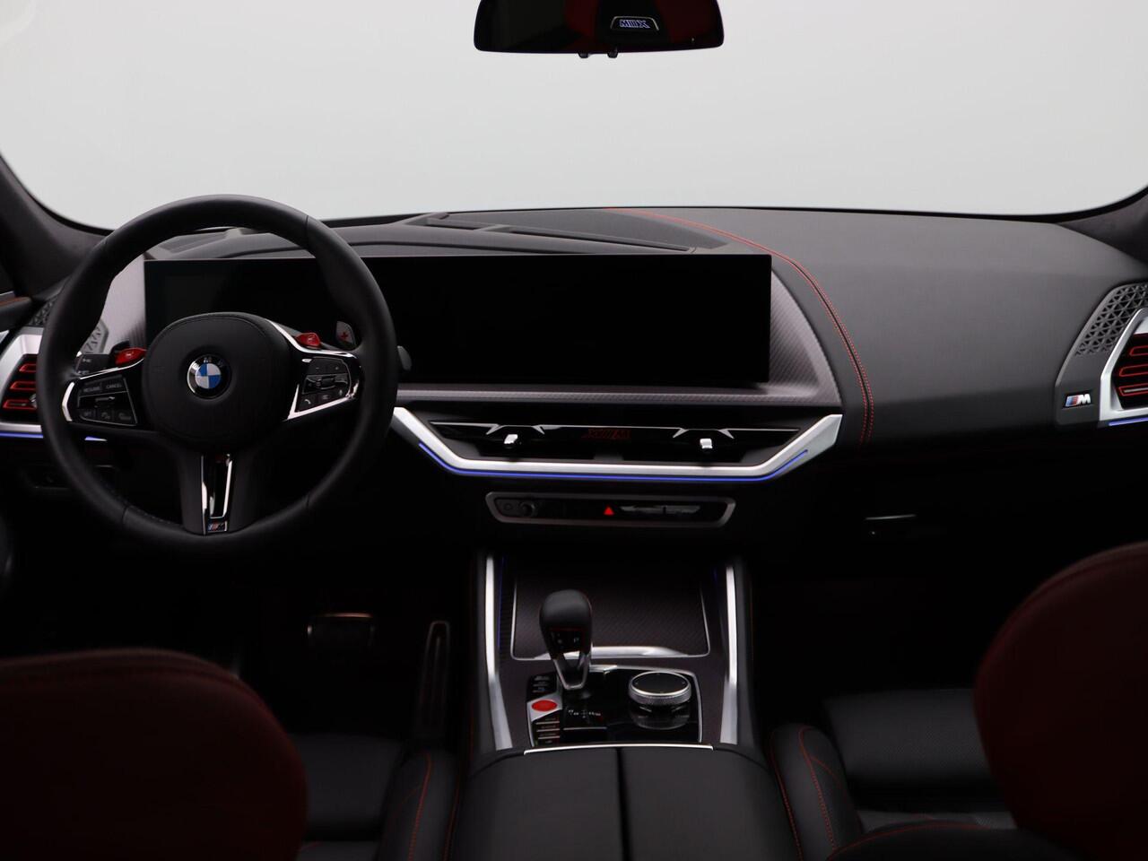 BMW XM PHEV Label Red | Adaptief M Onderstel Professional | Trekhaak | Driving Assistant Professional | Bowers & Wilkins | 22''
