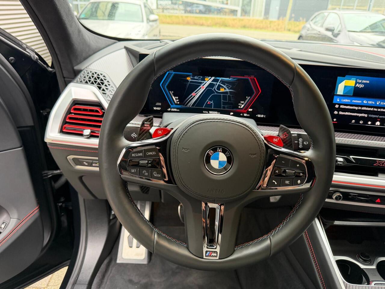 BMW XM PHEV Label Red 30 kWh